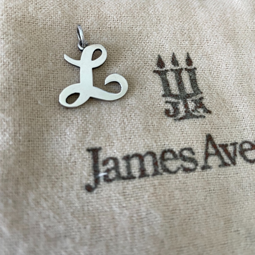 JAMES AVERY INITAL CHARM L